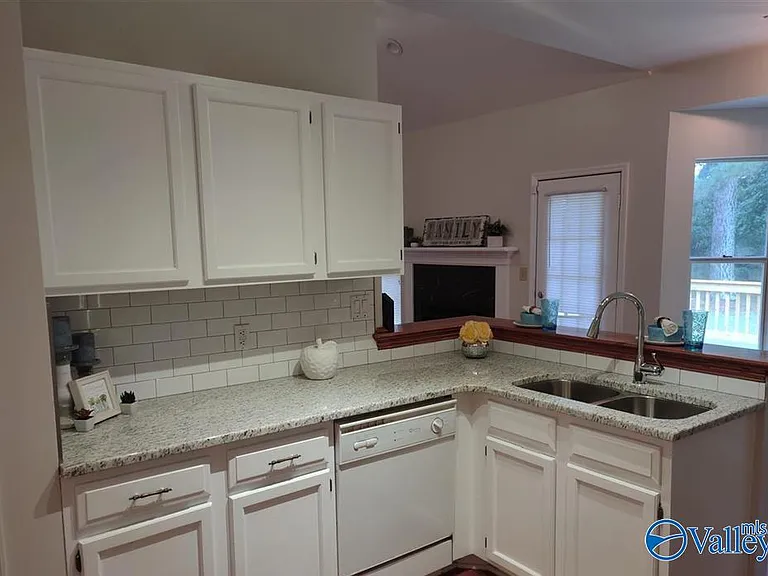 116 Dawn Dr — Photo 7