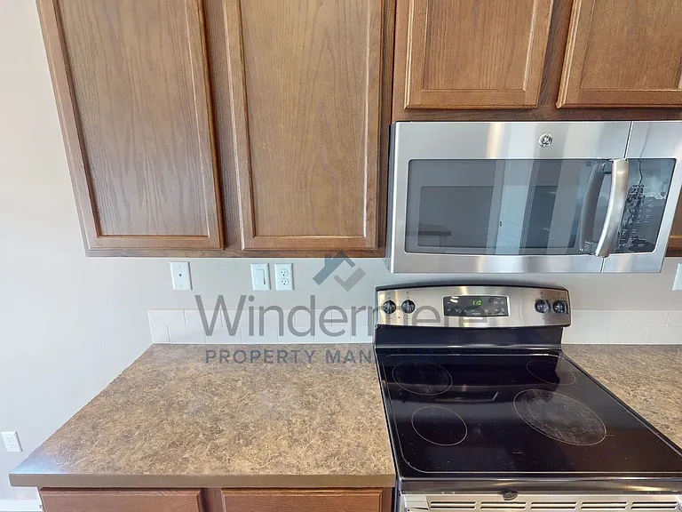 1215 SW Settlement St — Photo 19