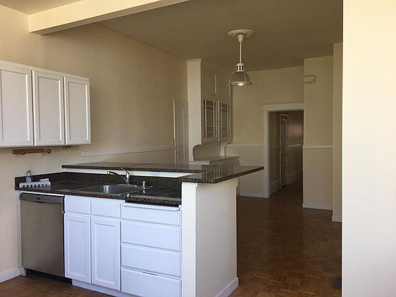 4th image of 680 Greenwich St