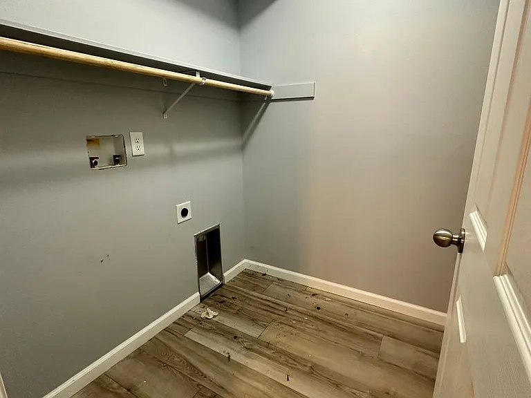2513 Ivory St — Photo 25