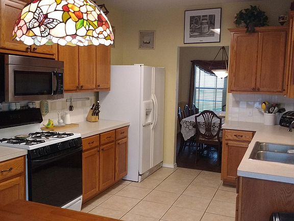 3rd image of 1417 Brighton Bend Ln