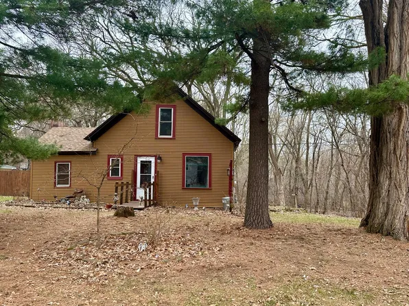 26413 Finley Ave, Wyoming, MN 55092