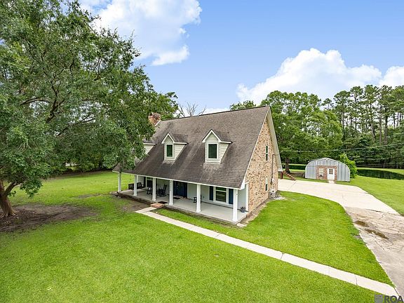 2nd image of 45032 Lake Settlement Dr