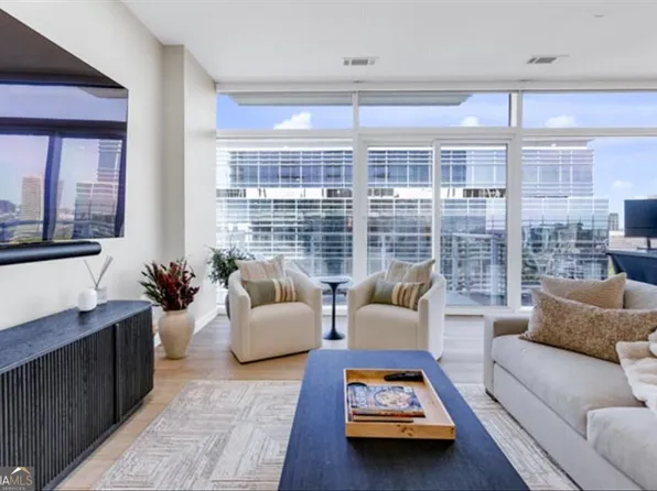 45 Ivan Allen Jr Blvd NW #1704, Atlanta, GA 30308