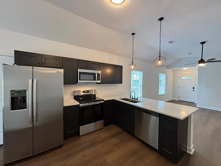 3005 Wolfe St — Photo 11