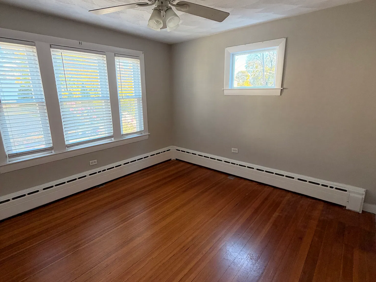 2 bed, 1100 sqft, $2,973 — Photo 3
