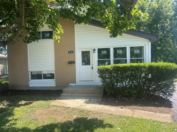 1543 Larry Ln, Glendale Heights, IL 60139