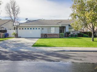 9919 Balvanera Ave, Bakersfield, CA