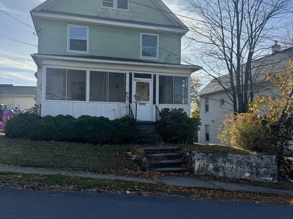 208 E Warren St, Dunmore, PA 18512