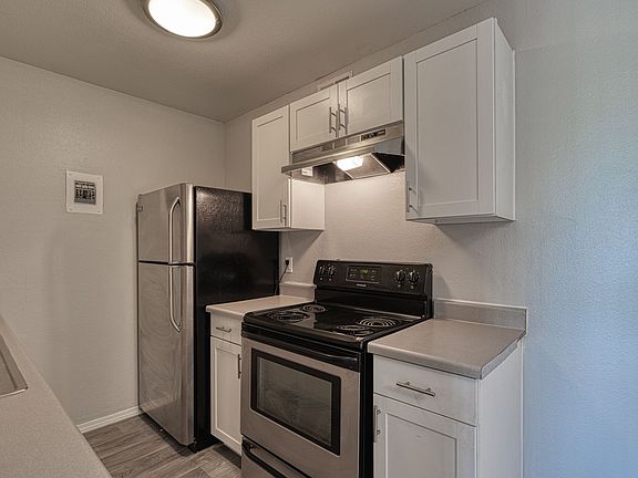 4th image of 1330 Louisiana Blvd NE #0