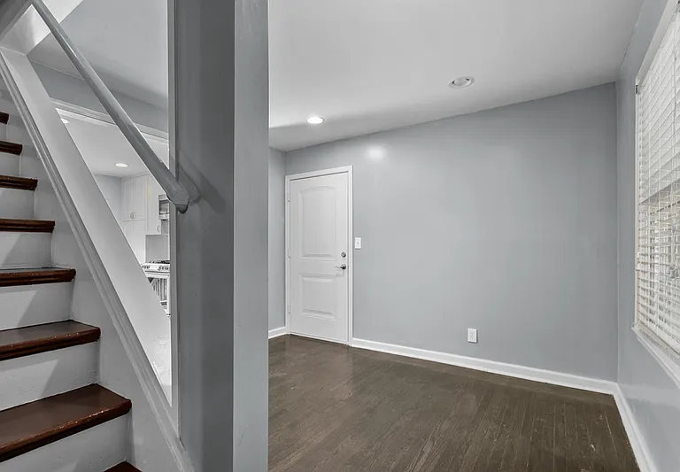 6527 W 80th St — Photo 14