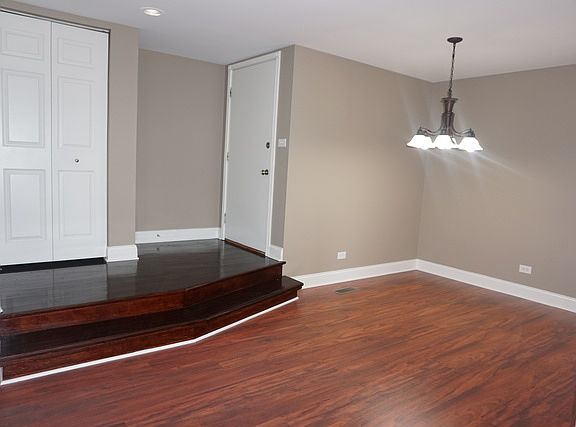 4th image of 430 Sandpiper Ct APT B