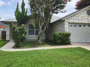 9651 Hillside Trl, San Antonio, TX 78250
