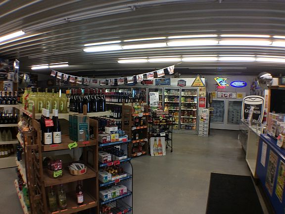 5th image of 455 Highland Ave