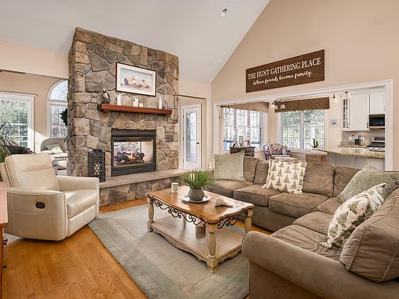 4th image of 141 Rabbit Run