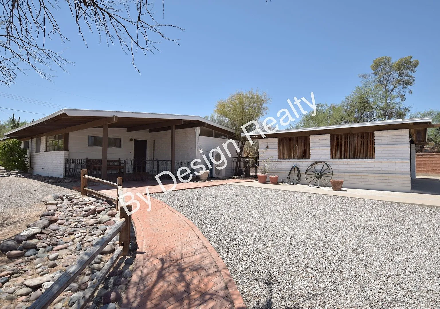 Indian Ridge 4 Bed 2 Bath with Mountain Views on .67 Acres of Land — Photo 3