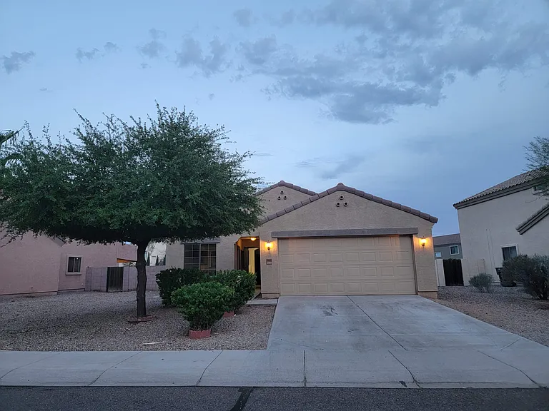 10531 W Papago St — Photo 7