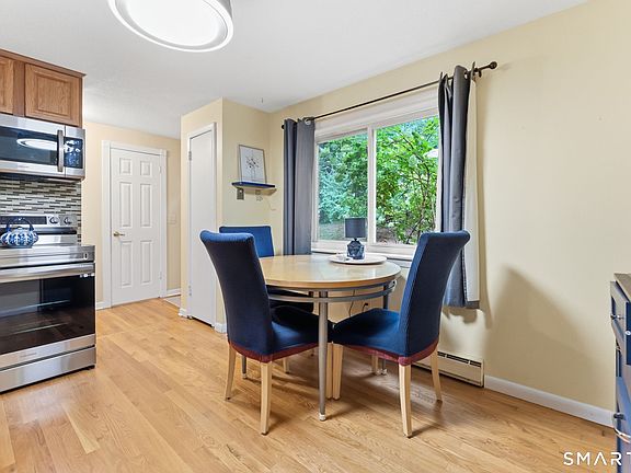 5th image of 273 Queen Street #13E