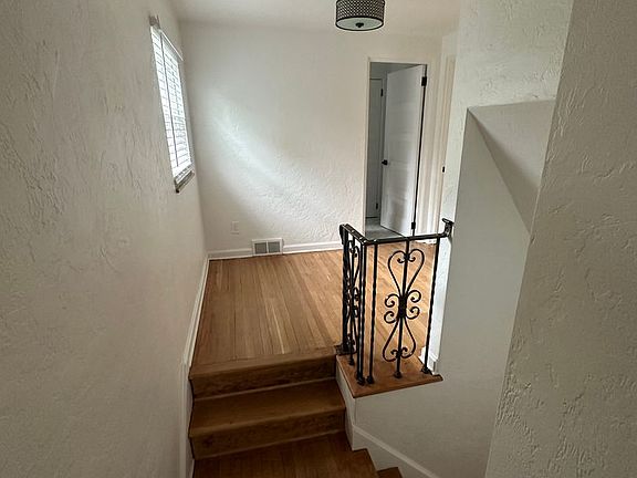 2nd image of 2352 Almont St
