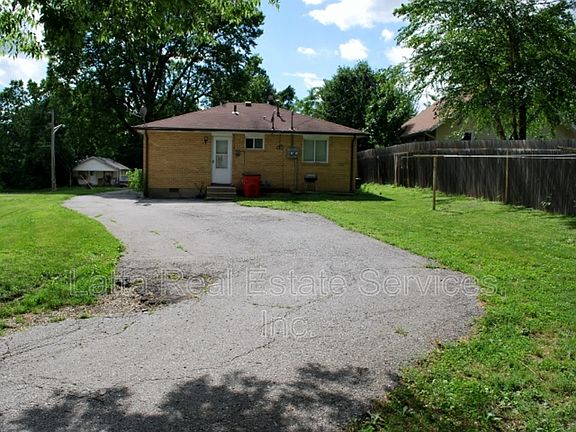 2nd image of 2439A S Sterling Ave