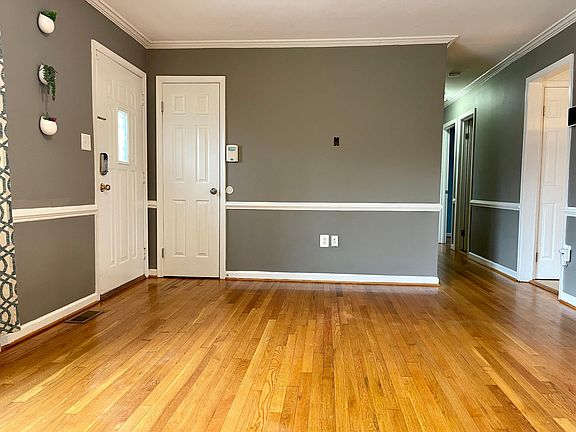 2nd image of 4313 Evergreen Dr