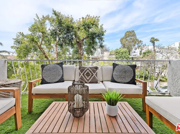 11918 Kiowa Ave APT 201, Los Angeles, CA 90049