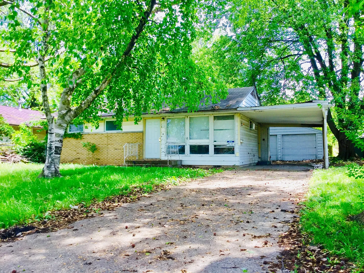 1011 Northwood St photo 1
