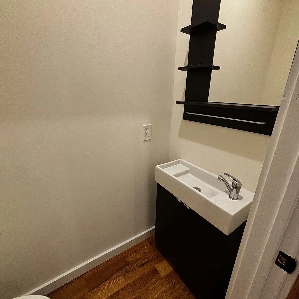 2 bed, 1350 sqft, $2,400 — Photo 4