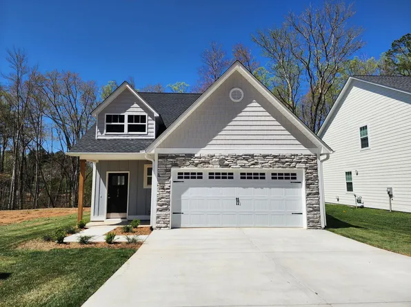 234 Slade Ln, Black Mountain, NC 28711