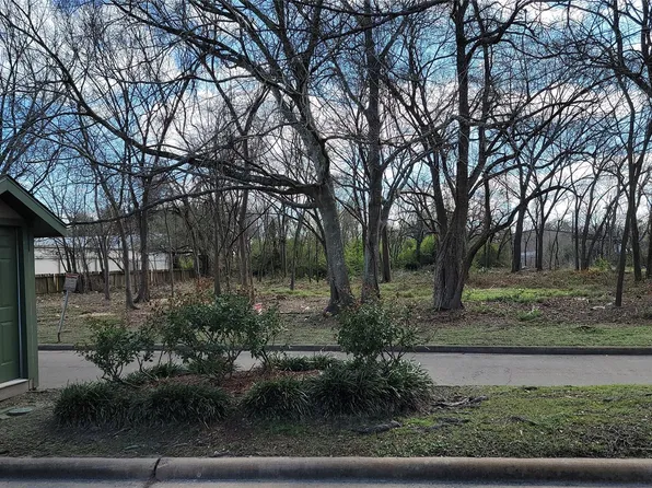 7051 Majestic Oaks Dr, Houston, TX 77040