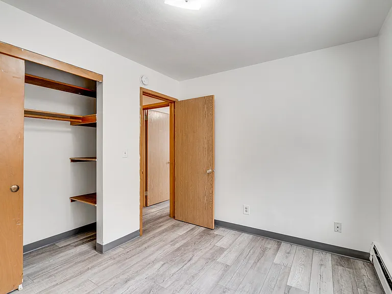 McCarron's View Apartments — Photo 46