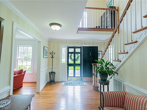 4th image of 11071 Crossdale Ln