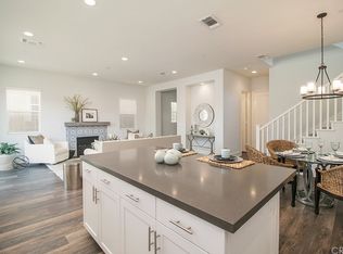 1035 Hope Ln, North Tustin, CA 92705