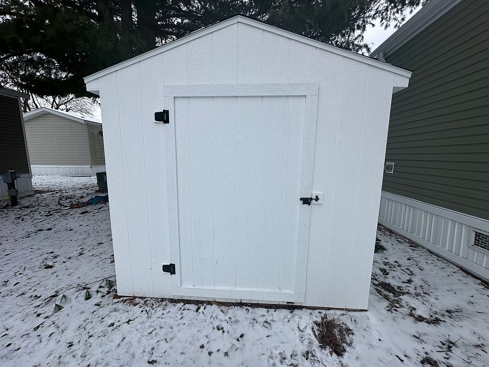 2nd image of 787 Strawberry Ln #14