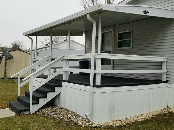 Exterior Image-2-Ritz-Craft Sunny Acres