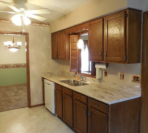 4th image of 11497 Co Moor Blvd
