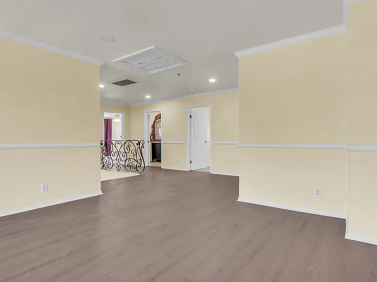5246 N Gareloch Ave — Photo 11