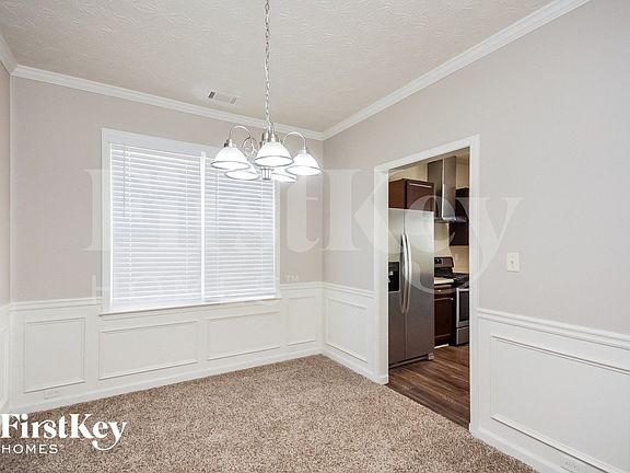 3rd image of 3309 SE Coach House Ct