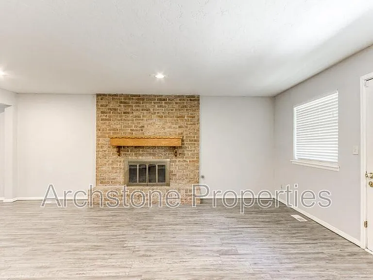 2524 Boxwood Ave — Photo 9