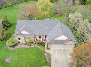339 N Ashleaf Ln, Beavercreek, OH 45440