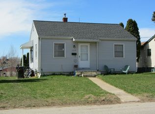 1215 Beech St, Waterloo, IA 50703