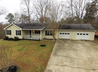 3019 Navajo Cir, Gainesville, GA 30501