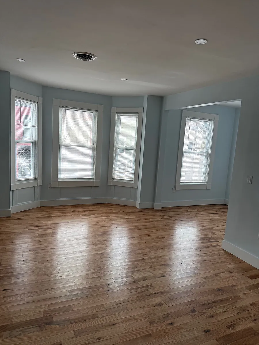 Building Photo - 61 Dana Ave #1