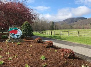 Jonathan Dr, Lowgap, NC 27024