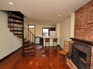 210R Carpenter St, Philadelphia, PA 19147