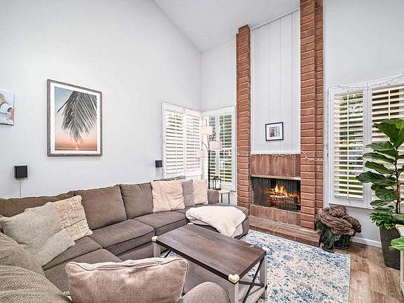 4th image of 1015 Sparrow Ct