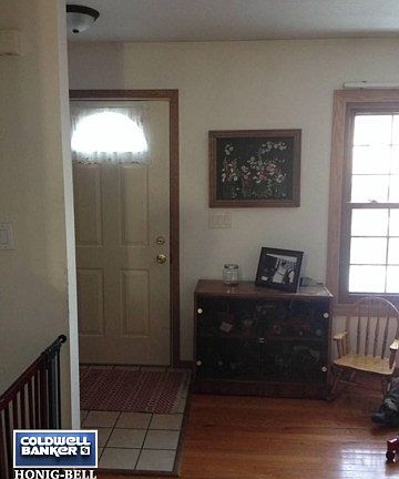 4th image of 126 N Hickory St
