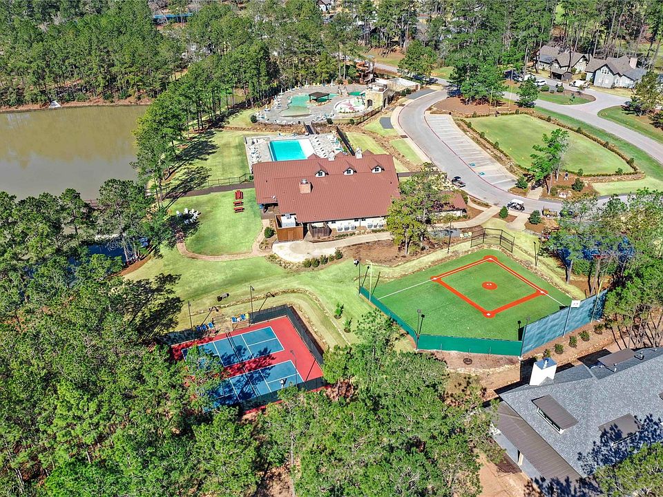 1st image of 8 Lily Bean Rd