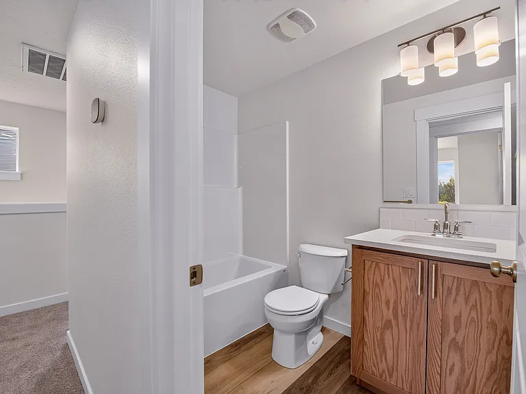 21444 Livingston Dr — Photo 21