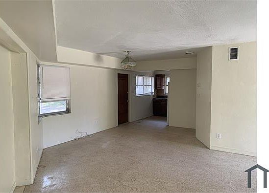 5th image of 2800 8th St S